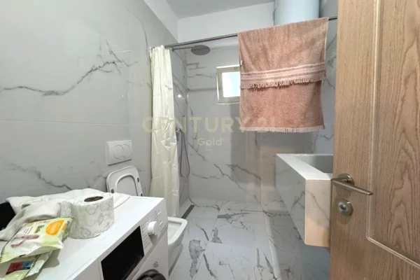 Shtepi me qera Apartament ne Tirane, 2+1, Mobilimi E mobiluar, Pagesa 350  Euro.