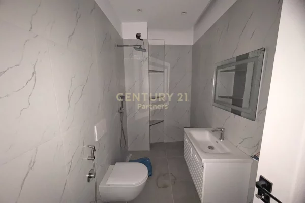 Apartment for sale in Tirana 1+1, Emty