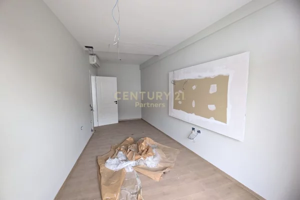 Apartment for sale in Tirana 1+1, Emty