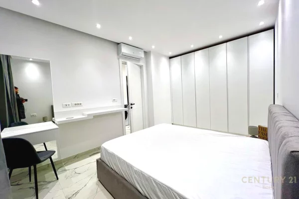 Shtepi me qera Apartament ne Tirane, 1+1, Mobilimi E mobiluar, Pagesa 750  Euro.