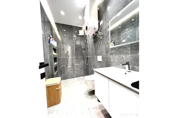 Shtepi me qera Apartament ne Tirane, 1+1, Mobilimi E mobiluar, Pagesa 750  Euro.