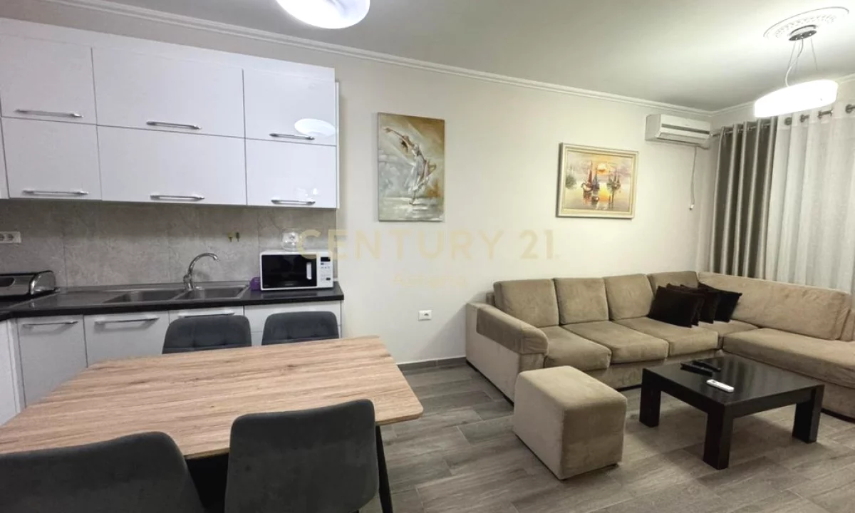 Shtepi me qera Apartament ne Tirane, 1+1, Mobilimi E mobiluar, Pagesa 450  Euro.