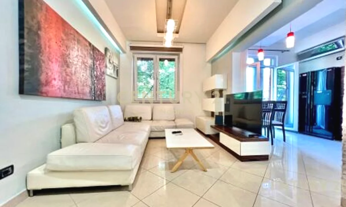 Shtepi me qera Apartament ne Tirane, 2+1, Mobilimi E mobiluar, Pagesa 800  Euro.