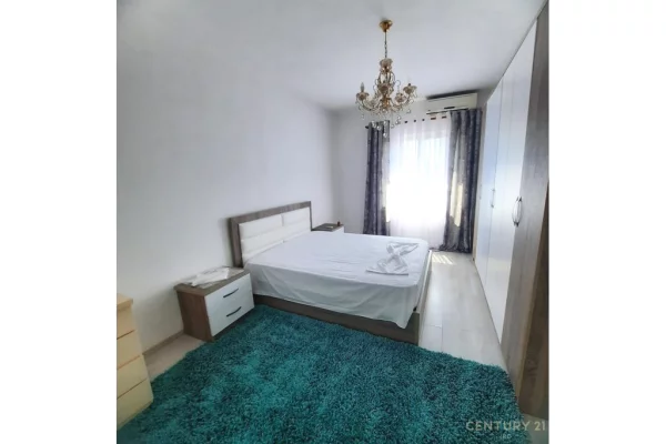 Shtepi me qera Apartament ne Tirane, 2+1, Mobilimi E mobiluar, Pagesa 890  Euro.