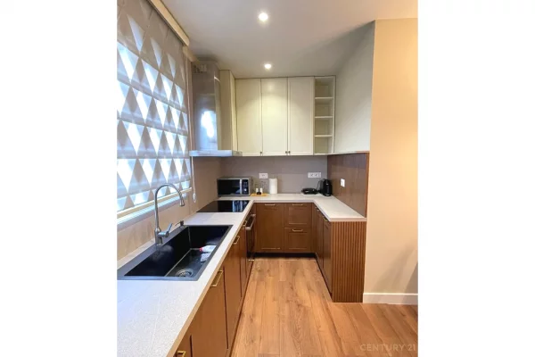 Shtepi me qera Apartament ne Tirane, 2+1, Mobilimi E mobiluar, Pagesa 700  Euro.