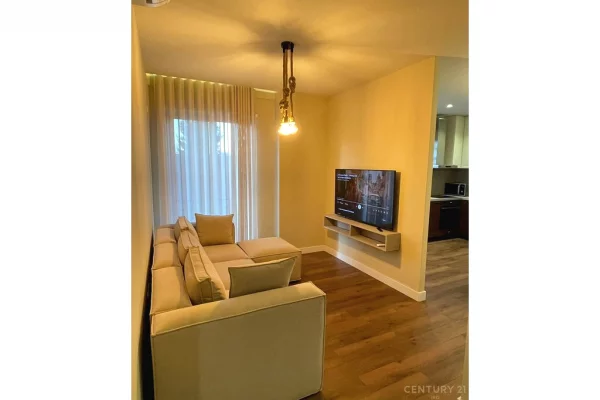 Shtepi me qera Apartament ne Tirane, 2+1, Mobilimi E mobiluar, Pagesa 700  Euro.