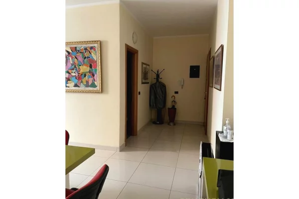 Zyre me Qira – Prane Liceut Artistik, Tirane