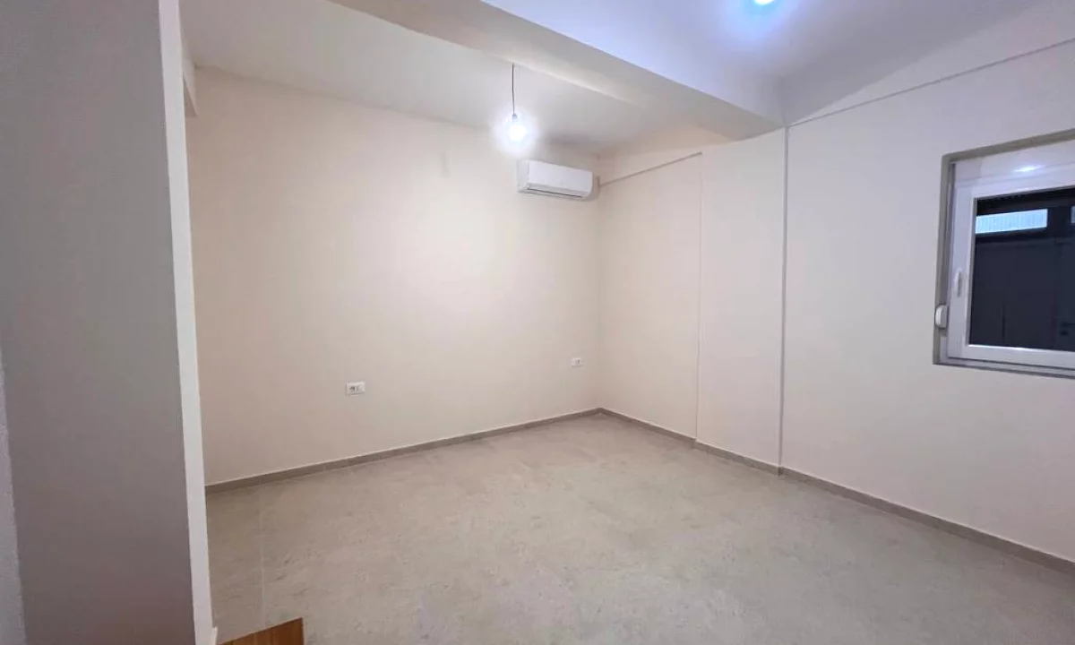 Shtepi me qera Apartament ne Tirane, 1+1, Mobilimi E mobiluar, Pagesa 450  Euro.