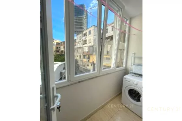 Shtepi me qera Apartament ne Tirane, 1+1, Mobilimi E mobiluar, Pagesa 700  Euro.