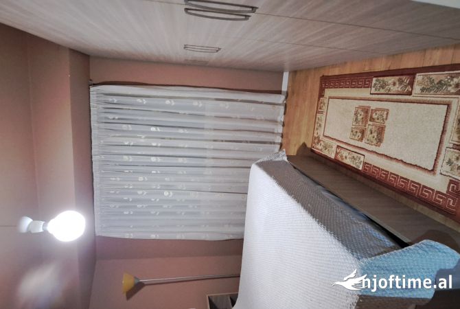 Shtepi me qera Apartament ne Tirane, 2+1, Mobilimi E mobiluar, Pagesa 50,000  Leke.