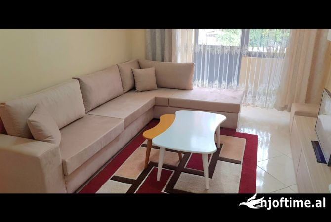 Shtepi me qera 2+1 ne Tirane - 500 Euro