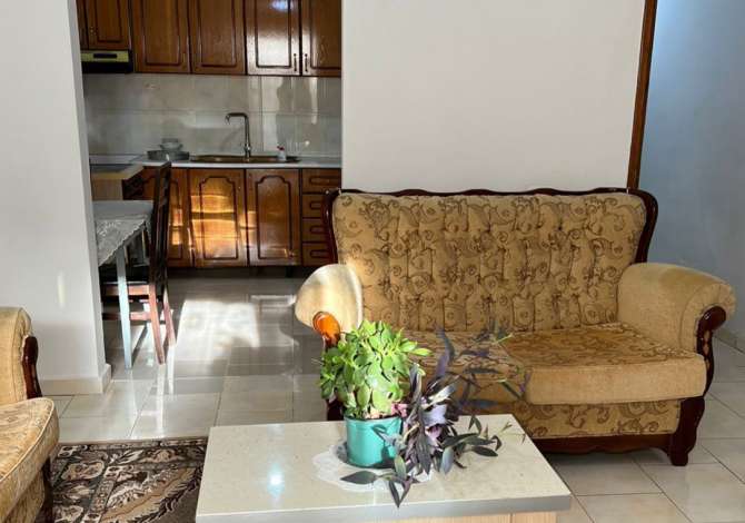 Shtepi me qera 1+1 ne Tirane - 350 Euro