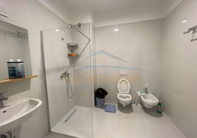 Shtepi me qera Apartament ne Tirane, 2+1, Mobilimi Bosh, pa mobiluar, Pagesa 400  Euro.