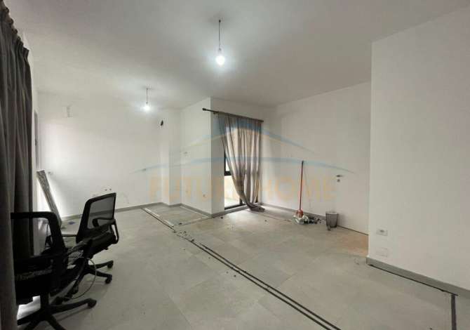Shtepi me qera 2+1 ne Tirane - 400 Euro