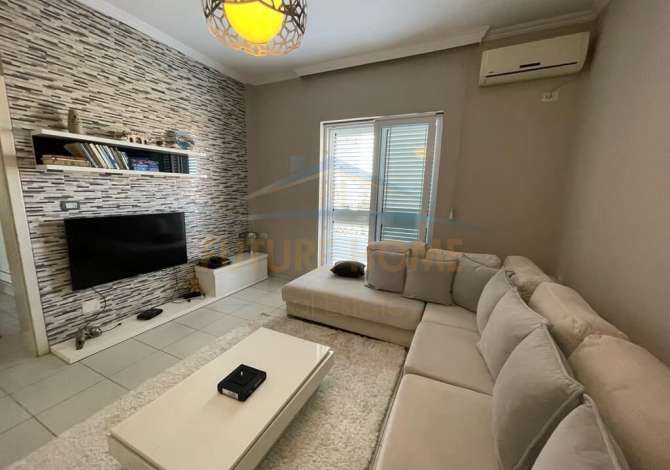 Shtepi me qera 2+1 ne Tirane - 500 Euro