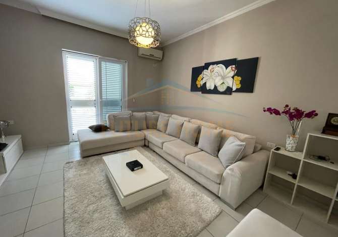 Shtepi me qera 2+1 ne Tirane - 500 Euro