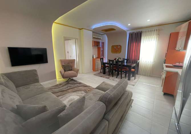 Shtepi me qera 2+1 ne Tirane - 400 Euro