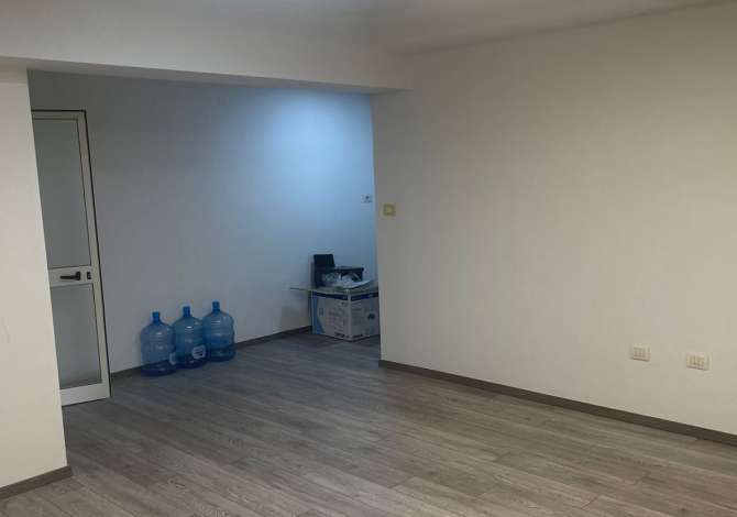 Ambient biznesi me qera 1+1 ne Tirane - 1,000 Euro