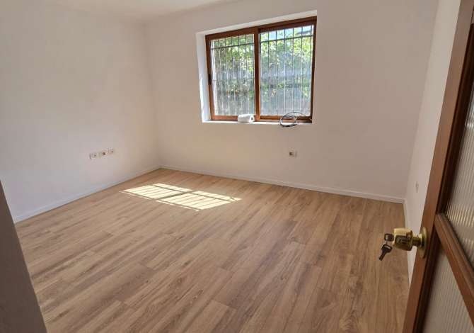 Shtepi ne shitje Apartament ne Tirane, 2+1, Mobilimi Bosh, pa mobiluar, Pagesa 138,000  Euro.