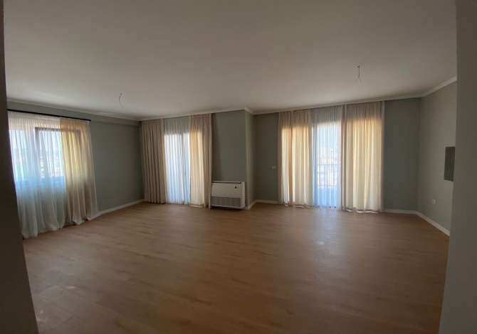 Shtepi me qera 2+1 ne Tirane - 1,200 Euro