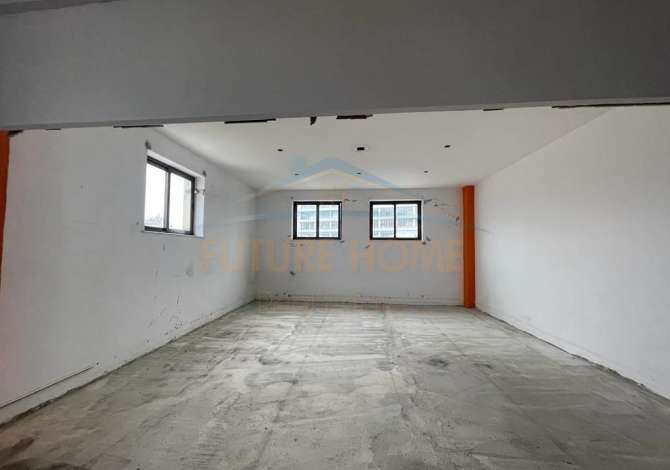Ambient biznesi me qera 4+1 ne Tirane - 1,500 Euro