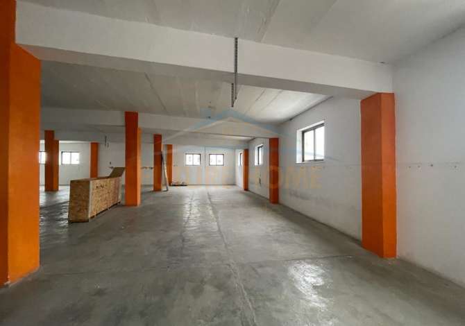 Ambient biznesi me qera 4+1 ne Tirane - 1,500 Euro