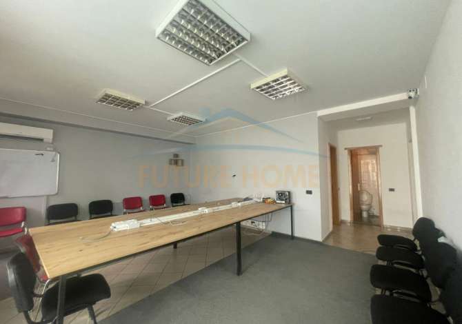 Ambient biznesi me qera 1+1 ne Tirane - 600 Euro