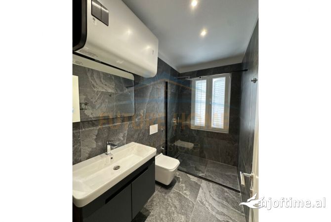 Shtepi me qera Apartament ne Tirane, 1+1, Mobilimi E mobiluar, Pagesa 1,000  Euro.