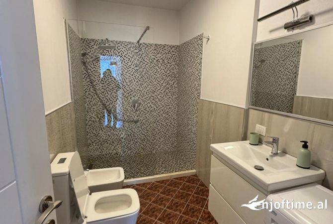 Shtepi me qera 1+1 ne Tirane - 850 Euro