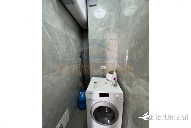 Shtepi me qera Apartament ne Tirane, 1+1, Mobilimi E mobiluar, Pagesa 1,250  Euro.