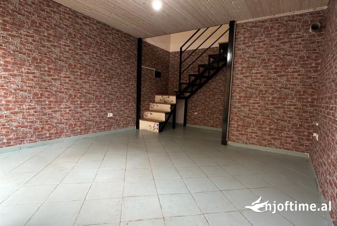 Ambient biznesi me qera 1+1 ne Tirane - 500 Euro