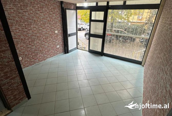 Ambient biznesi me qera 1+1 ne Tirane - 500 Euro