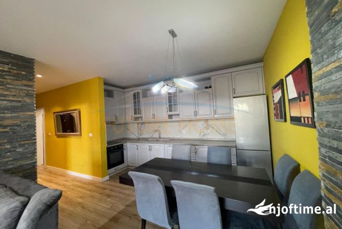 Shtepi me qera 3+1 ne Tirane - 950 Euro