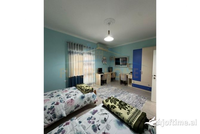 Shtepi me qera Apartament ne Tirane, 2+1, Mobilimi E mobiluar, Pagesa 600  Euro.