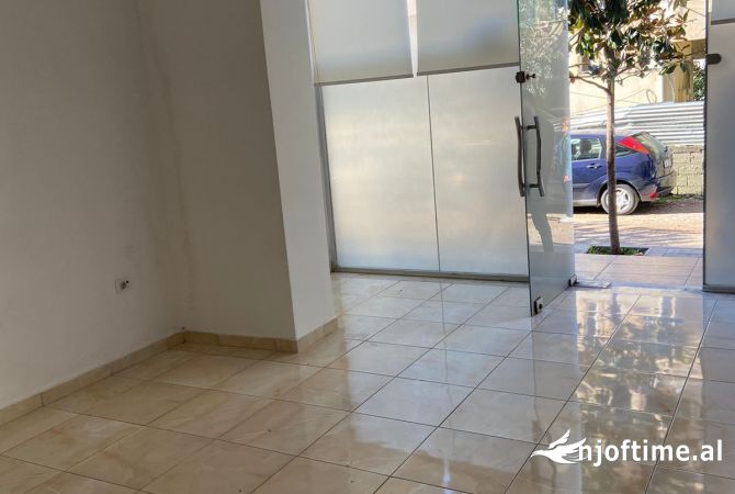 Ambient biznesi ne shitje 1+1 ne Tirane - 60,000 Euro