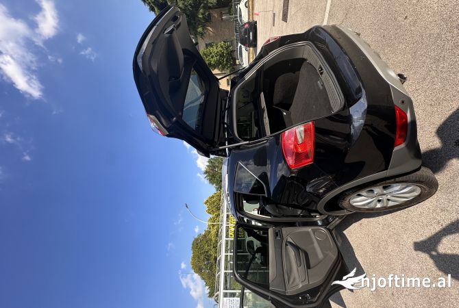 Makina ne shitje  ne Durres - 8,300 Euro