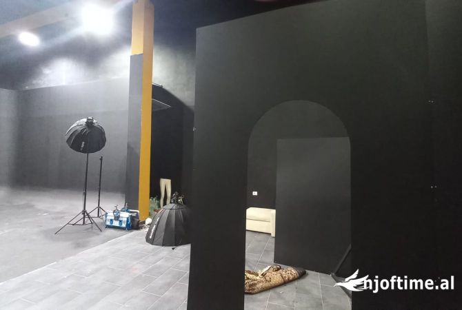 💰 Ambient komercial me qira 📌 ne rrugen 5 Maji, Tirane