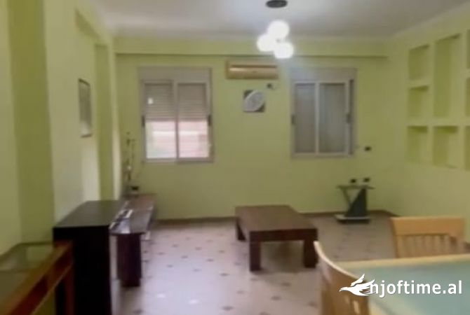 Shtepi me qera 1+1 ne Tirane - 65,000 Leke
