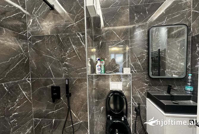 Shtepi me qera Apartament ne Tirane, 2+1, Mobilimi E mobiluar, Pagesa 1,000  Euro.