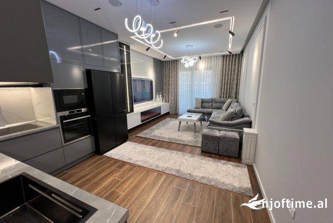 Casa in affitto 2+1 a Tirana - 1,000 Euro