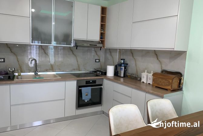 Shtepi ne shitje 3+1 ne Tirane - 145,000 Euro