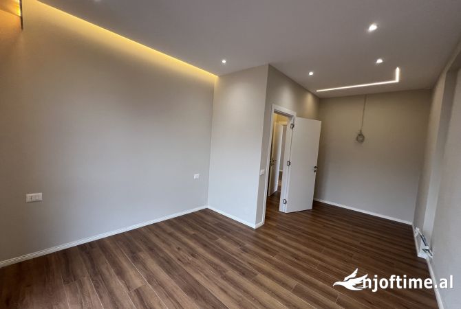 Shtepi me qera Apartament ne Tirane, 2+1, Mobilimi E mobiluar, Pagesa 600  Euro.