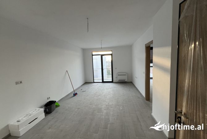 Shtepi me qera 1+1 ne Tirane - 350 Euro