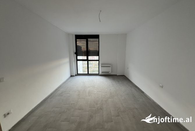 Shtepi me qera 1+1 ne Tirane - 350 Euro