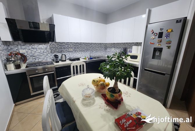Shtepi ne shitje 2+1 ne Tirane - 120,000 Euro