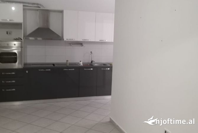 Apartment for rent in Tirana 2+1, Emty