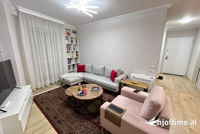 Shtepi me qera 2+1 ne Tirane - 700 Euro