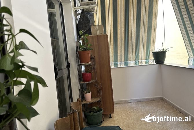 Shtepi me qera 2+1 ne Tirane - 650 Euro