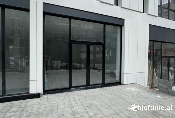 Ambient biznesi me qera 1+1 ne Tirane - 900 Euro