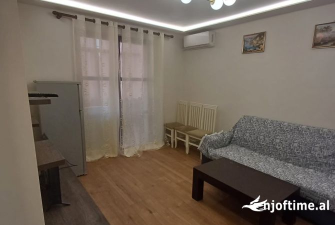 Shtepi me qera 1+1 ne Tirane - 550 Euro